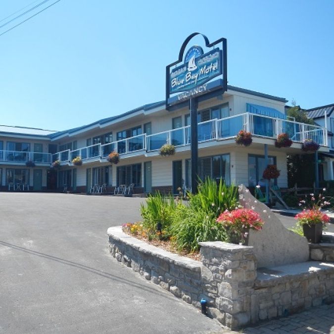 Blue Bay Motel | Guide to the Bruce Peninsula